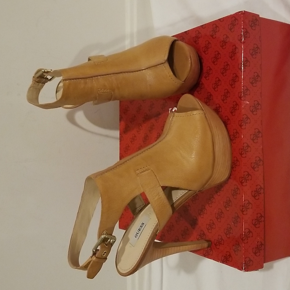NWOT! Guess Medium Brown "Tan" Leather Platform Peep Toe Ankle Strap Heels - Picture 2 of 6